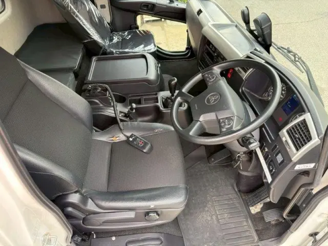 三菱 ファイター 2KG-FK65Fの写真17