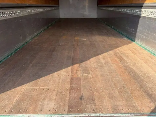 いすゞ フォワード 2RG-FRR90S2の写真10