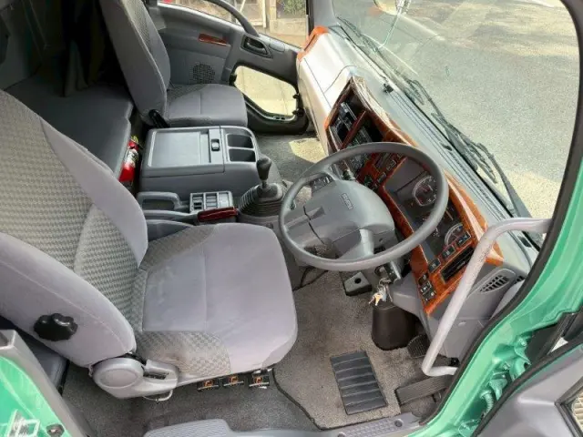 いすゞ フォワード 2RG-FRR90S2の写真24