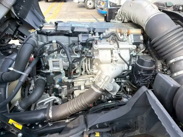 三菱 ファイター 2KG-FK72FZの写真11