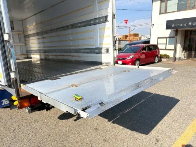 三菱 ファイター 2KG-FK65FYの写真5