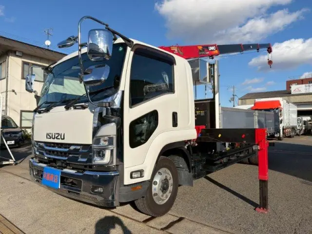 いすゞ フォワード 2RG-FTR90U2の写真1