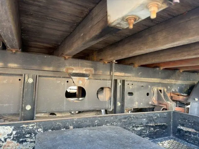 いすゞ フォワード 2RG-FTR90U2の写真9