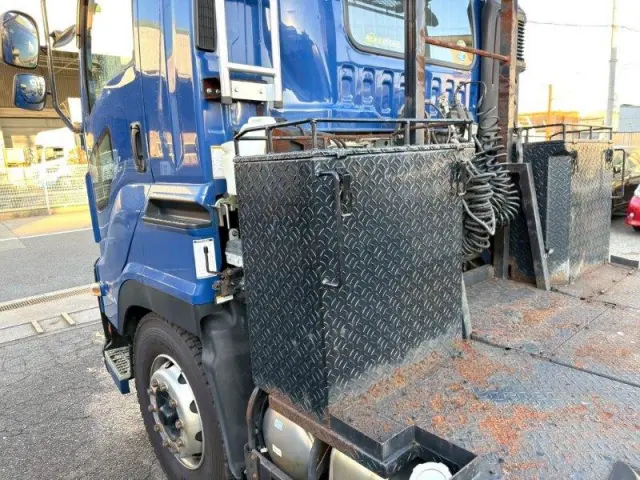 いすゞ ギガ QKG-EXD52BDの写真11