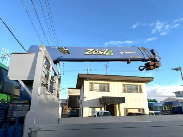 いすゞ ギガ QKG-CYZ77B(6x4)の写真10