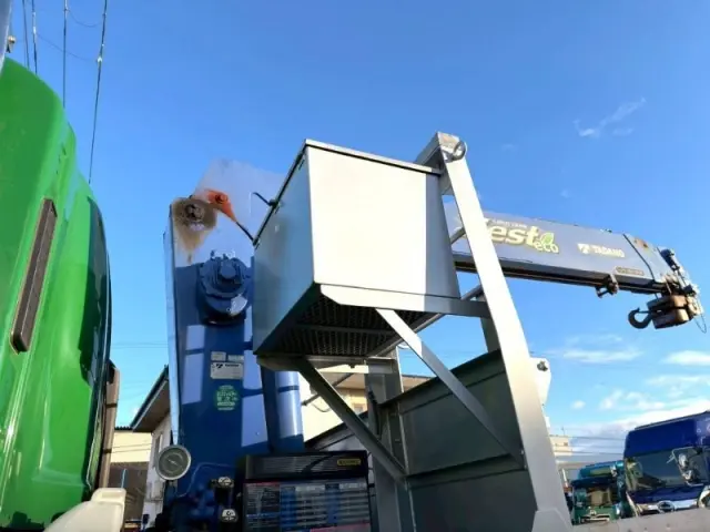 いすゞ ギガ QKG-CYZ77B(6x4)の写真20