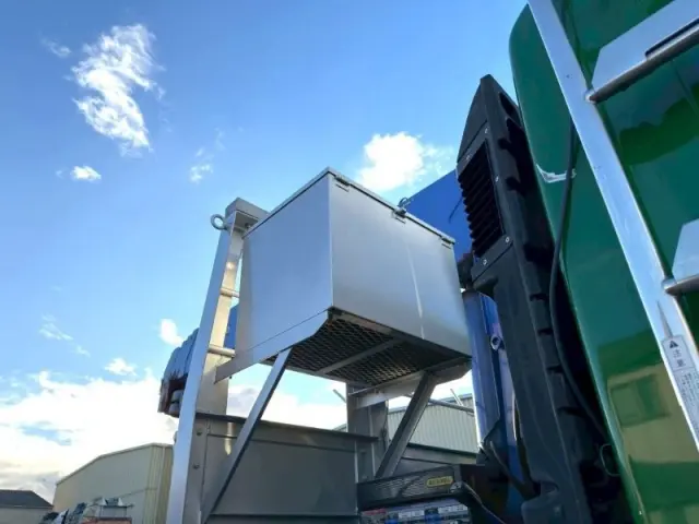 いすゞ ギガ QKG-CYZ77B(6x4)の写真21