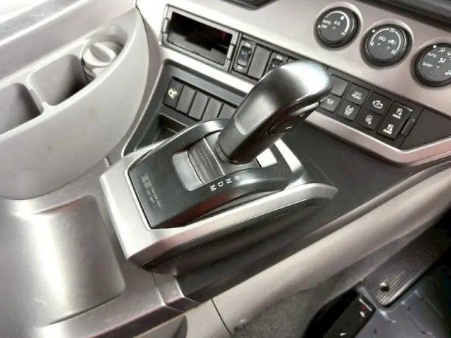 UD クオン 2PG-GK5AADの写真19