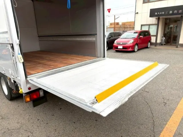 いすゞ エルフ 2RG-NPR88ANの写真9