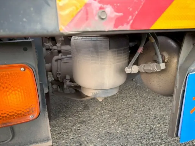 日野 プロフィア QPG-SH1EDDGの写真6