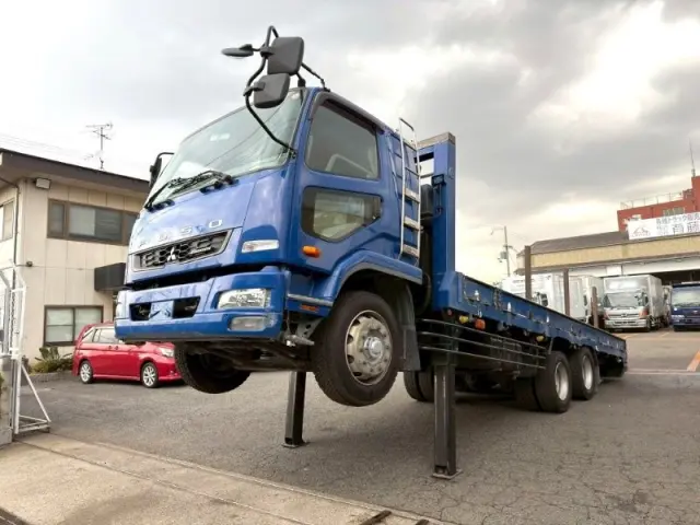 三菱 ファイター QDG-FQ62F(6x4)の写真1