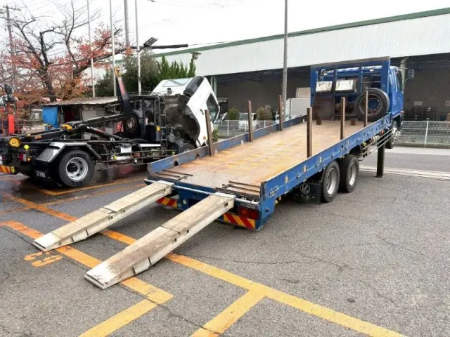 三菱 ファイター QDG-FQ62F(6x4)の写真7