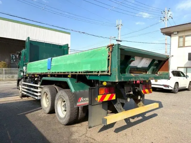 いすゞ ギガ 2PG-CYZ77CM(8x4)の写真4