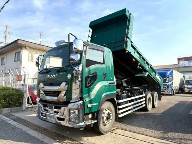 いすゞ ギガ 2PG-CYZ77CM(8x4)の写真5