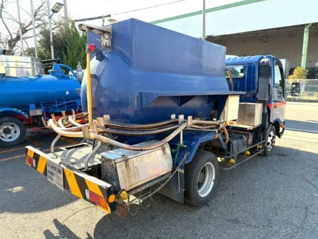 日野 デュトロ TKG-XZU702Mの写真3