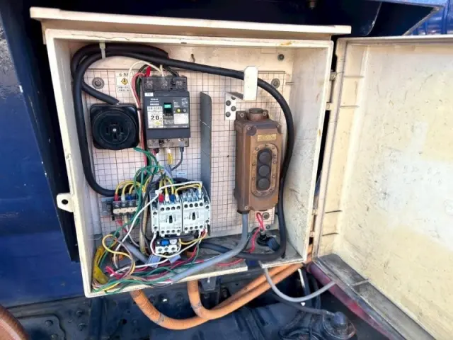 日野 デュトロ TKG-XZU702Mの写真8