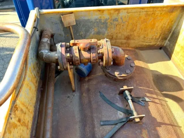 日野 デュトロ TKG-XZU702Mの写真11