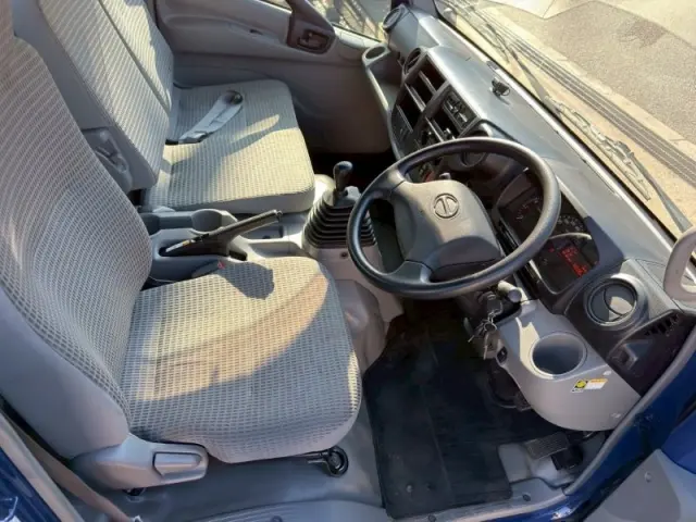 日野 デュトロ TKG-XZU702Mの写真29