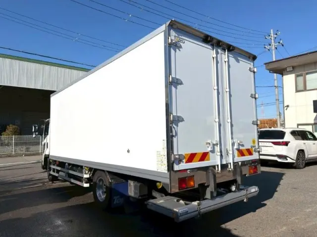 いすゞ フォワード 2PG-FTR90V2の写真4