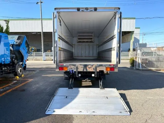 いすゞ フォワード 2PG-FTR90V2の写真7