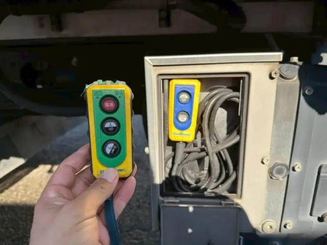 いすゞ フォワード 2PG-FTR90V2の写真11