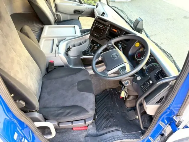 ＵＤ クオン 2PG-CG5CA(8x4)の写真36