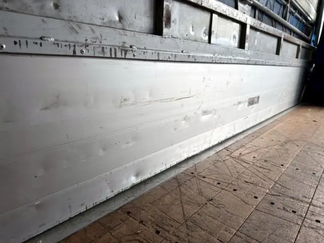 日野 デュトロ TKG-XZU720Mの写真22