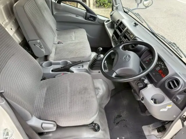 日野 デュトロ TKG-XZU720Mの写真30