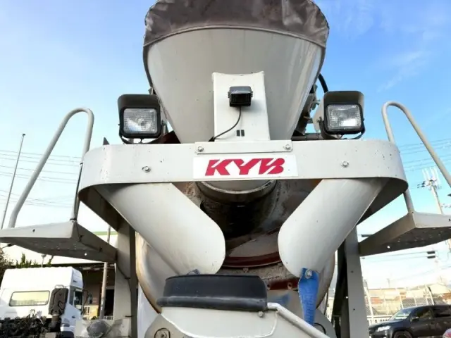 いすゞ フォワード 2PG-FRR90S2の写真8