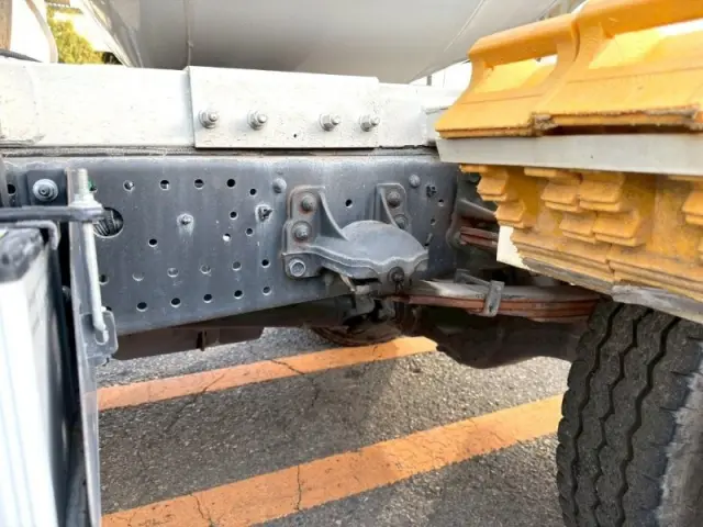 いすゞ フォワード 2PG-FRR90S2の写真14