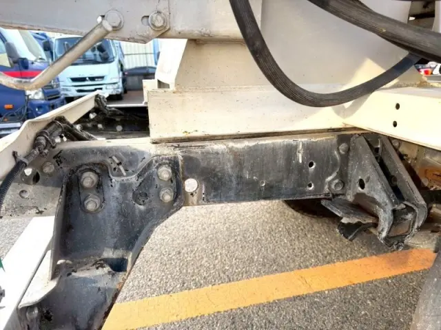 いすゞ フォワード 2PG-FRR90S2の写真16