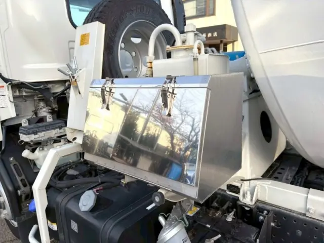 いすゞ フォワード 2PG-FRR90S2の写真17