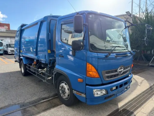 日野 レンジャー QKG-FJ7JGAAの写真2