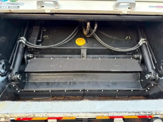 三菱 キャンター 2PG-FEB90の写真11