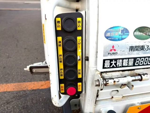 三菱 キャンター 2PG-FEB90の写真16