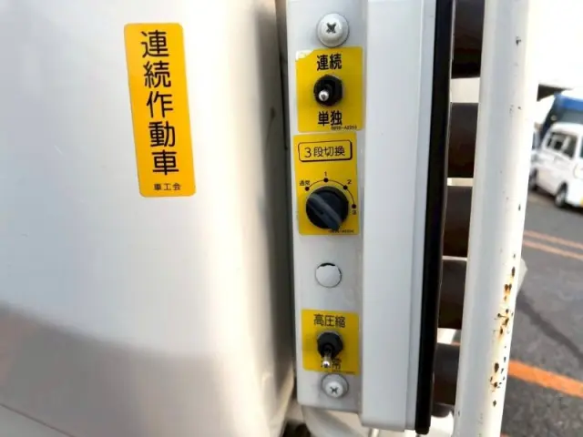 三菱 キャンター 2PG-FEB90の写真17