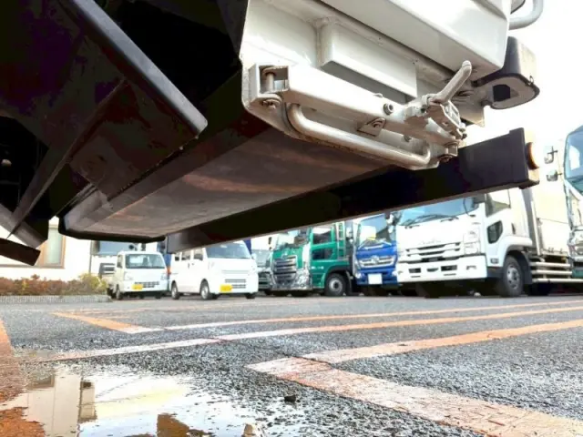 三菱 キャンター 2PG-FEB90の写真18