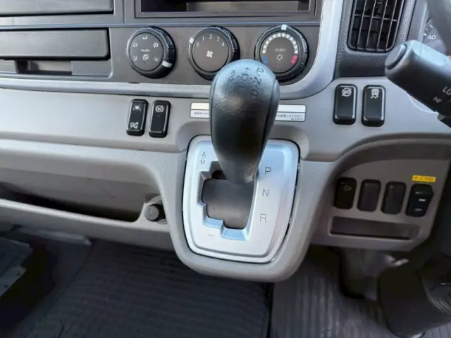 三菱 キャンター 2PG-FEB90の写真30