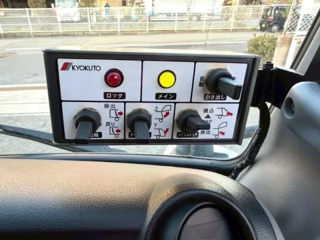 三菱 キャンター 2PG-FEB90の写真31