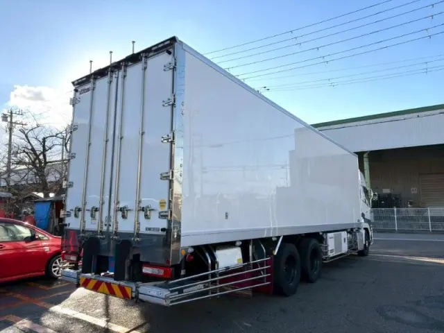 ＵＤ クオン 2PG-CD5CA(6x2)の写真3