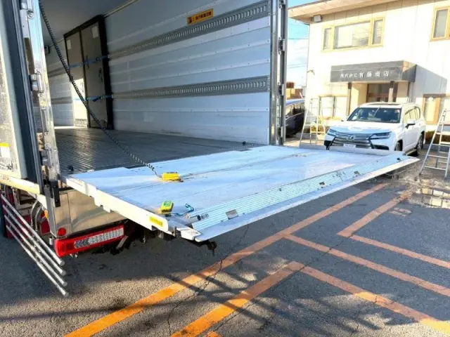 ＵＤ クオン 2PG-CD5CA(6x2)の写真5