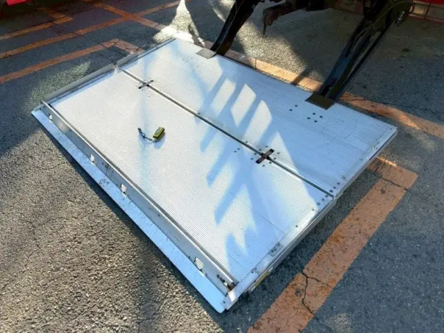 ＵＤ クオン 2PG-CD5CA(6x2)の写真6