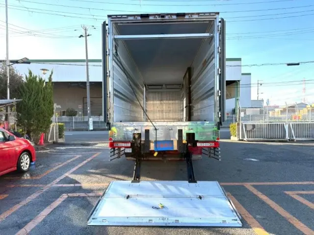 ＵＤ クオン 2PG-CD5CA(6x2)の写真7