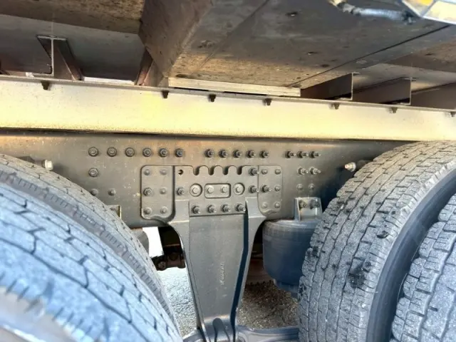 ＵＤ クオン 2PG-CD5CA(6x2)の写真16