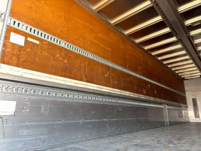 ＵＤ クオン 2PG-CD5CA(6x2)の写真12