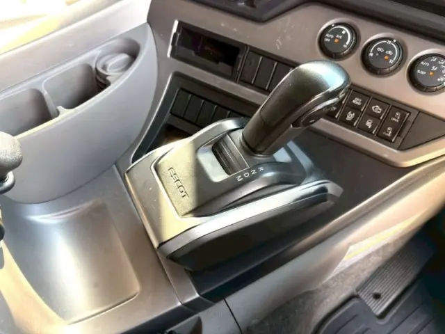 ＵＤ クオン 2PG-CD5CA(6x2)の写真30