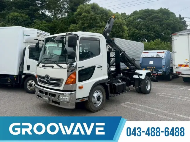 日野 レンジャー TKG-FC9JEAP(2WD)の写真1