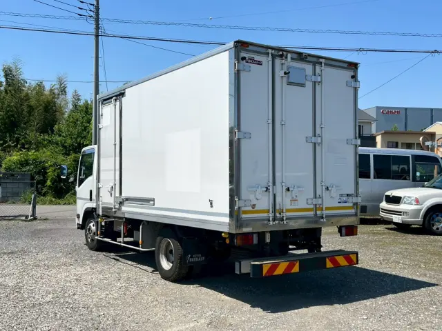 いすゞ エルフ 2RG-NPR88YN(2WD)の写真4