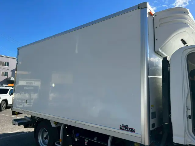 いすゞ エルフ 2RG-NPR88YN(2WD)の写真5