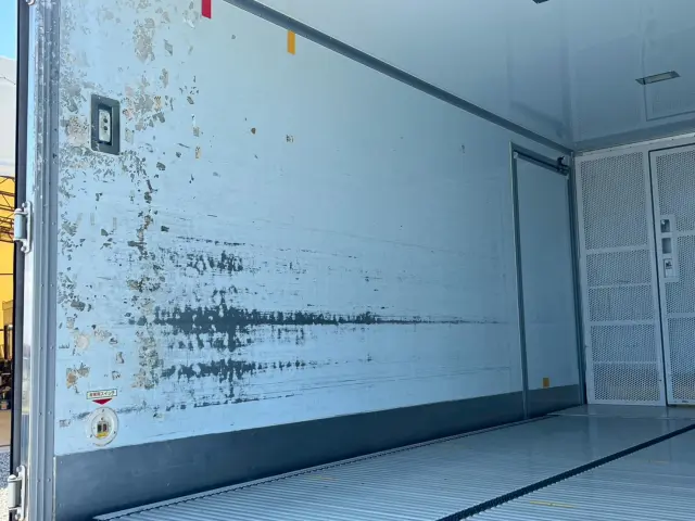 いすゞ エルフ 2RG-NPR88YN(2WD)の写真11